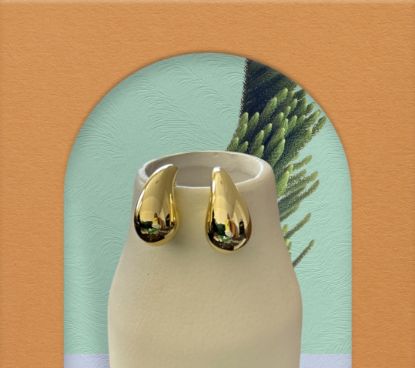 Picture of Teardrop Earrings